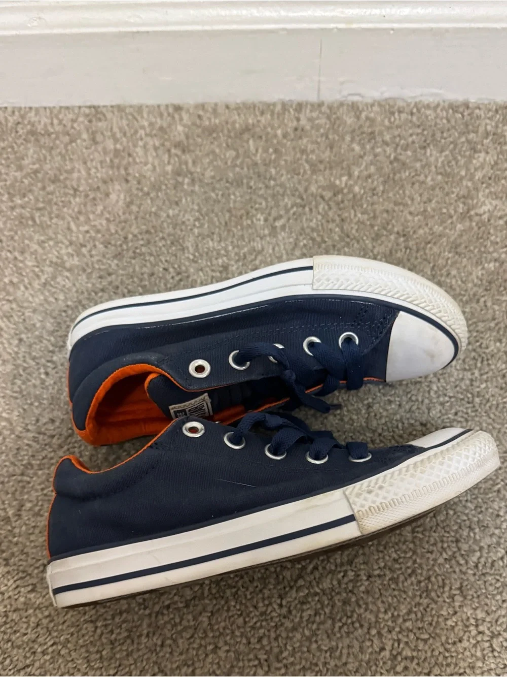 Kids Converse Low-Top Size 2
